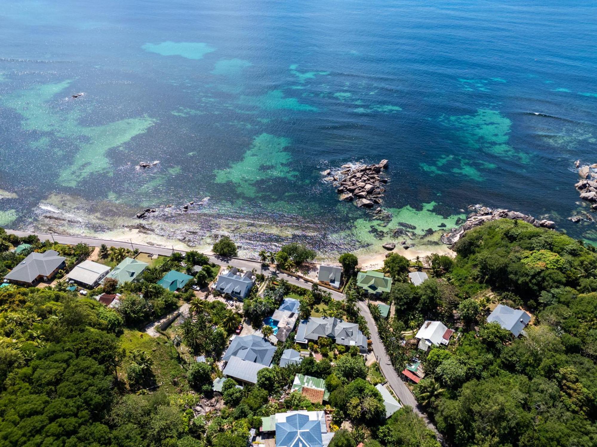 Nid'Aigle Lodge Baie Sainte Anne Exterior photo