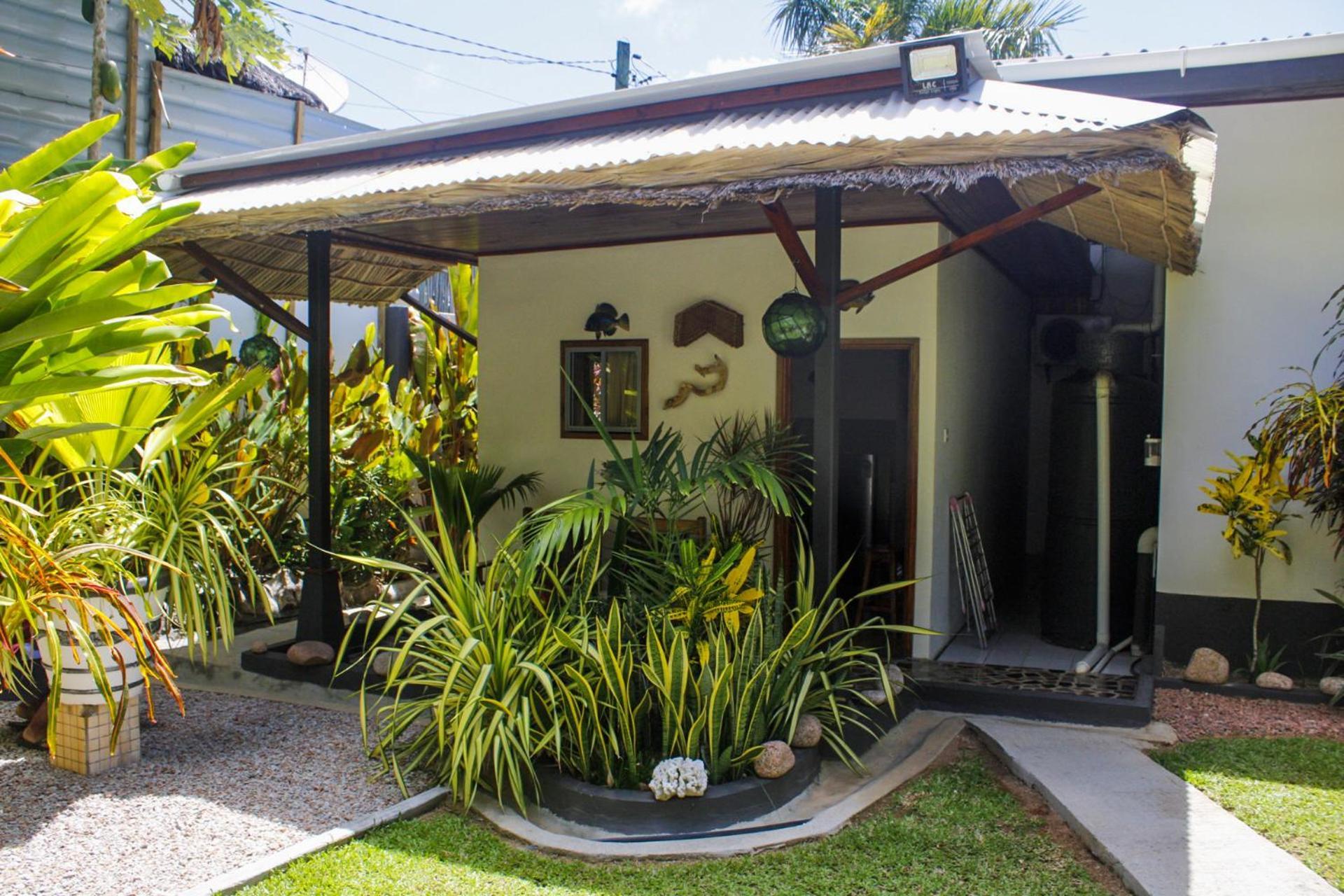 Nid'Aigle Lodge Baie Sainte Anne Exterior photo
